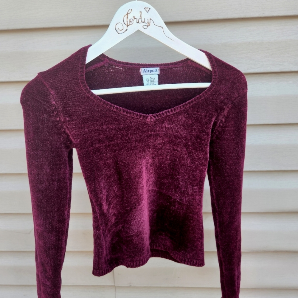 Airport maroon red scoop neck sweater / long sleeve